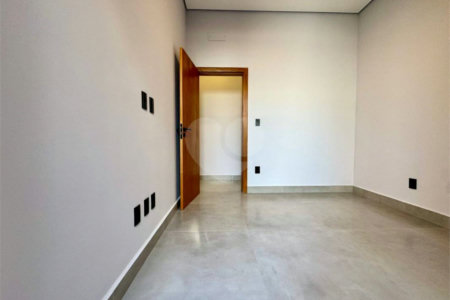 Casa à venda com 3 quartos, sendo 1 suíte, no condomínio Park Gran Reserve, Indaiatuba - SP