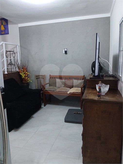 Sobrado à venda com 3 quartos, sendo 1 suíte,  em Villa Di Cesar, Mogi das Cruzes, SP