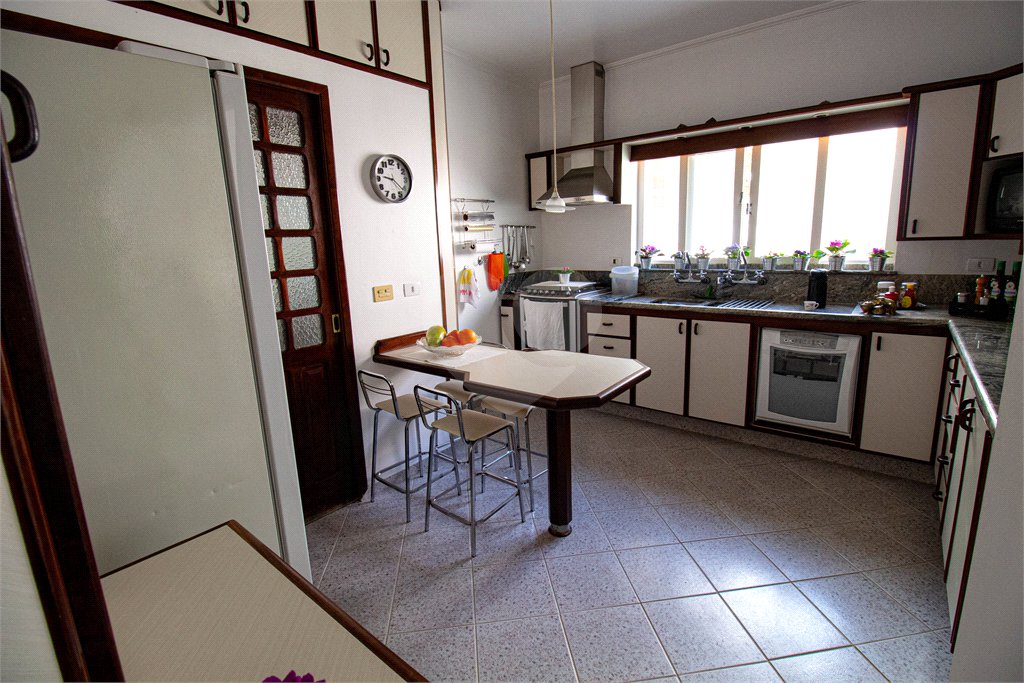 Casa à venda com 1 quarto, sendo 3 suítes, em Esplanada Mendes Moraes, São Roque, SP