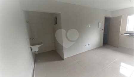 Casa à venda com 2 quartos no condomínio Edu Chaves, São Paulo - SP
