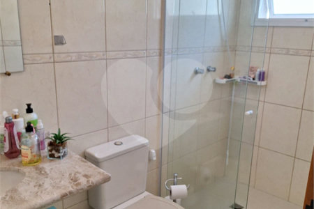 Sobrado à venda com 4 quartos, sendo 2 suítes, em Nova Petrópolis, São Bernardo do Campo, SP