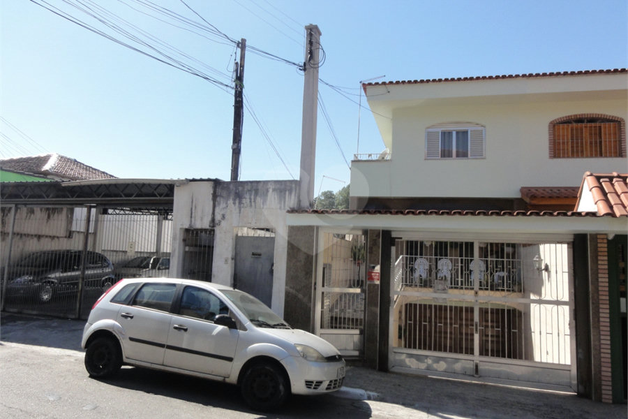 Sobrado à venda com 6 quartos, sendo 4 suítes, em Tremembé, São Paulo, SP