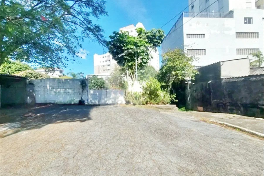 Terreno à venda em Vila Nivi, São Paulo, SP