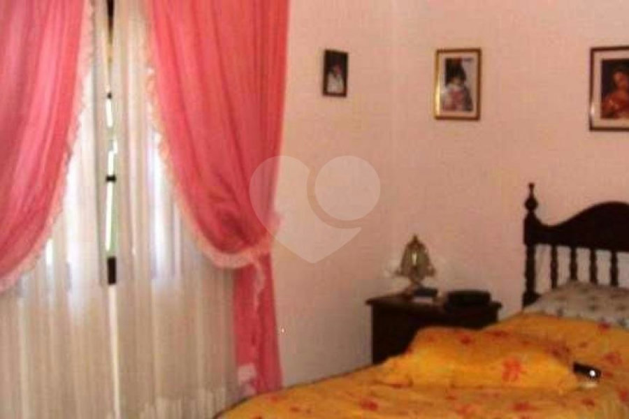 Casa Térrea à venda com 3 quartos, sendo 1 suíte, em Vila Albertina, São Paulo, SP