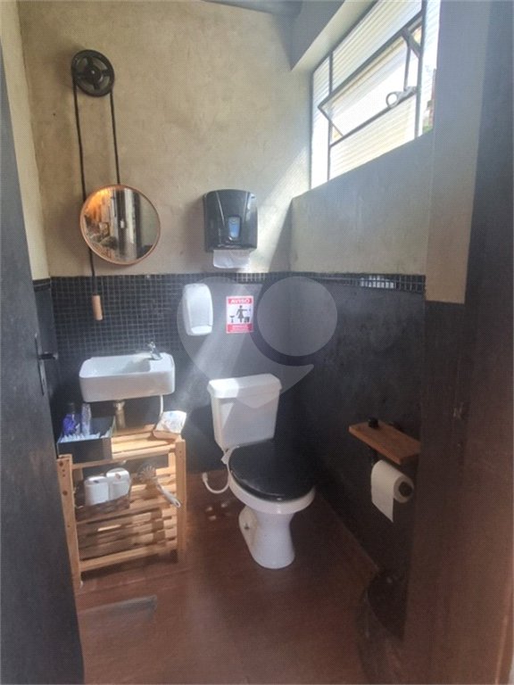Casa à venda com 3 quartos, sendo 1 suíte, no Centro, Vinhedo, SP