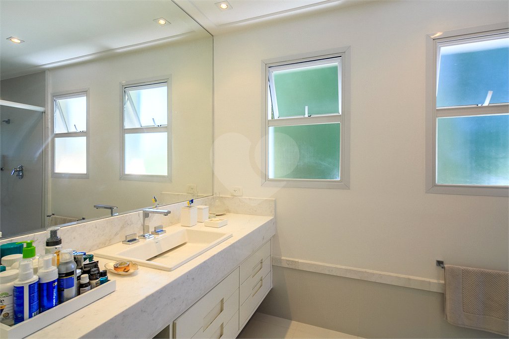 Casa à venda com 4 suítes no condomínio L`exclusive, São Paulo - SP