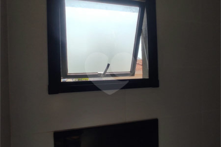 Casa à venda com 1 quarto em Parada Inglesa, São Paulo, SP