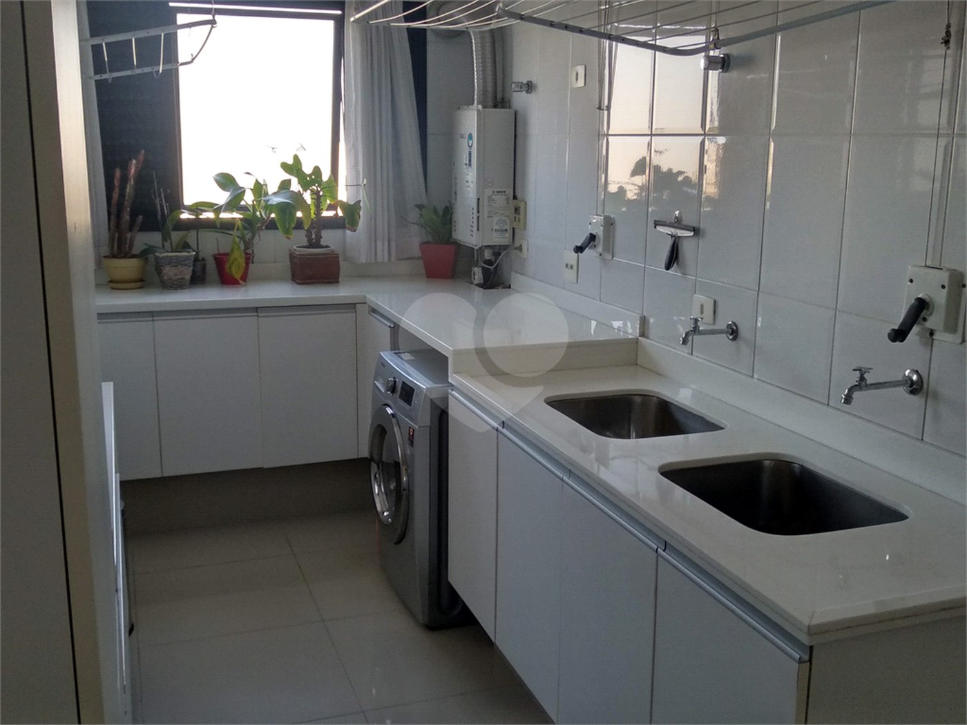 Apartamento à venda com 4 suítes em Jardim Marajoara, São Paulo, SP