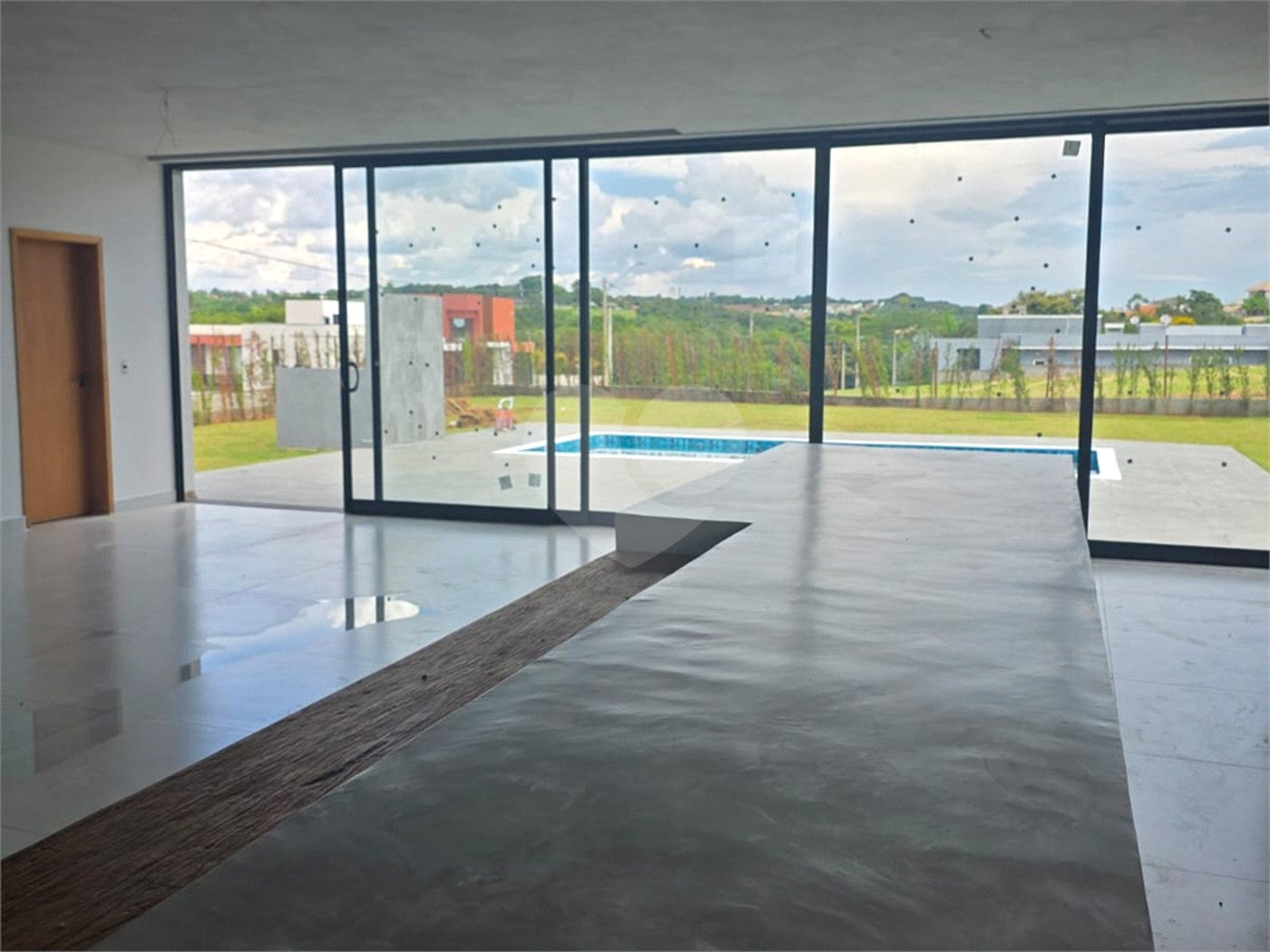 Casa à venda com 3 suítes no condomínio Village Ipanema 2, Araçoiaba da Serra - SP