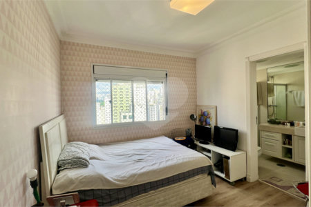 Apartamento à venda com 3 suítes em Perdizes, São Paulo, SP