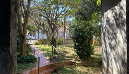 Casa à venda com 3 quartos, sendo 1 suíte,  em Indianópolis, São Paulo, SP