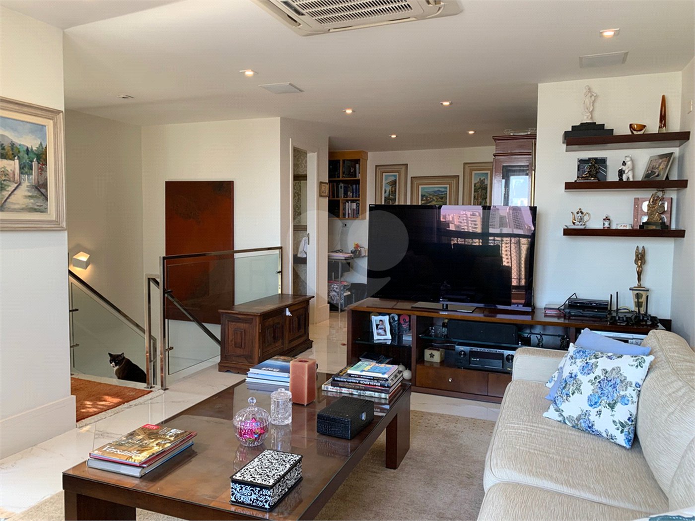 Apartamento à venda com 3 quartos, sendo 2 suítes, em Mooca, São Paulo, SP