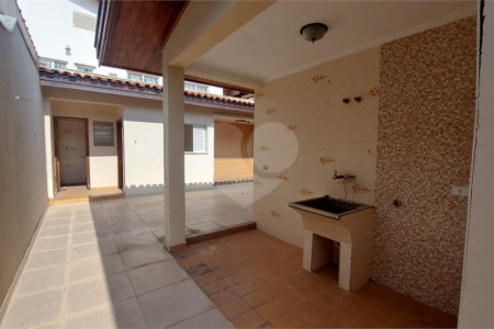 Casa à venda com 3 quartos, sendo 1 suíte, em Jardim Emília, Sorocaba, SP