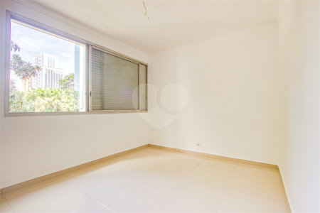 Apartamento à venda ou para alugar com 3 quartos, sendo 1 suíte,  em Pinheiros, São Paulo, SP