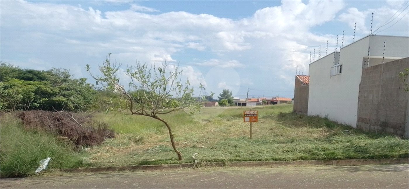Terreno à venda em Jardim Adalberto Frederico de Oliveira Roxo I, Araraquara, SP