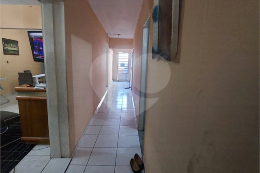 Sobrado à venda com 8 quartos no Brasilândia, São Paulo, SP
