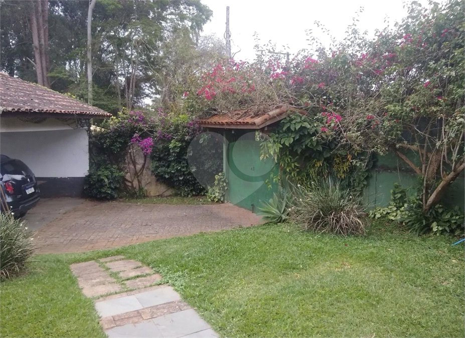 Terreno à venda com 6 quartos no condomínio Quinta dos Lagos, Cotia - SP
