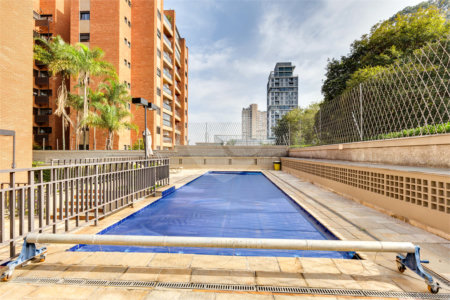 Apartamento à venda com 2 suítes em Alto da Boa Vista, São Paulo, SP