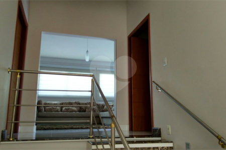 Casa à venda com 5 quartos, sendo 3 suítes, em Reserva dos Vinhedos, Louveira, SP