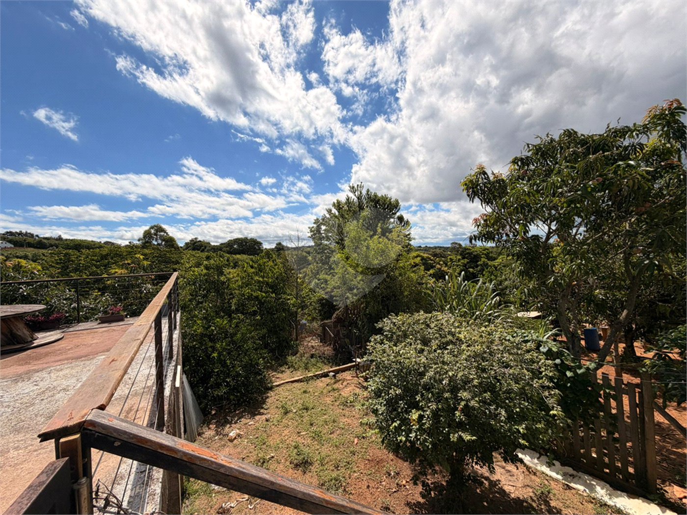 Chácara à venda com 3 quartos, sendo 1 suíte, no Centro, Araçoiaba da Serra, SP