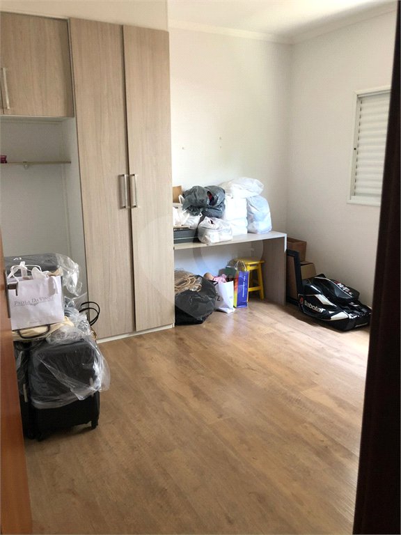 Casa à venda com 3 quartos, sendo 1 suíte, no condomínio Fiorella, Valinhos - SP