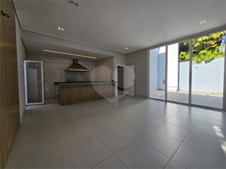 Casa para alugar com 3 suítes no condomínio Alphaville Nova Esplanada 1, Votorantim - SP