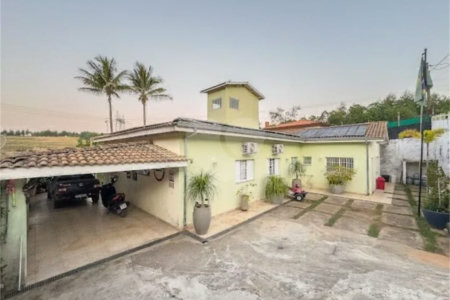 Casa Térrea à venda com 5 suítes no condomínio Monte Acropole, Valinhos - SP