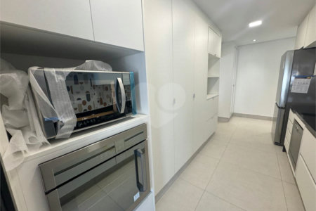 Apartamento à venda com 3 suítes em Brooklin Paulista, São Paulo, SP