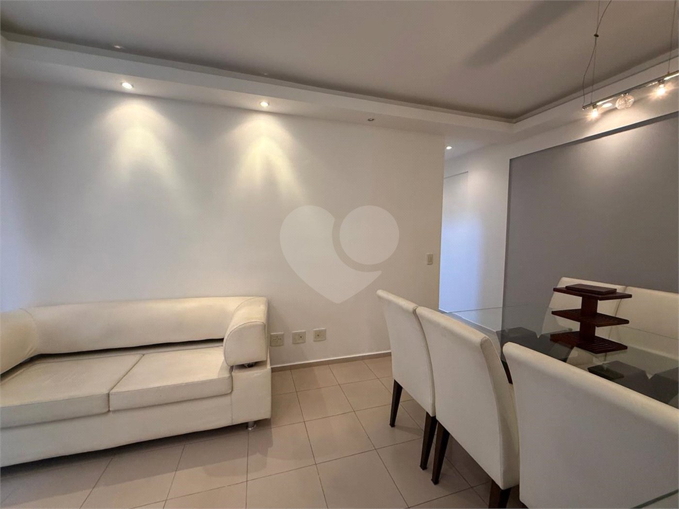 Apartamento à venda com 3 quartos, sendo 1 suíte, em Água Fria, São Paulo, SP