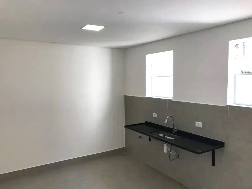 Casa com 3 dormitórios à venda, 116 m² por R$ 690.000,00 - Gonzaga - Santos/SP