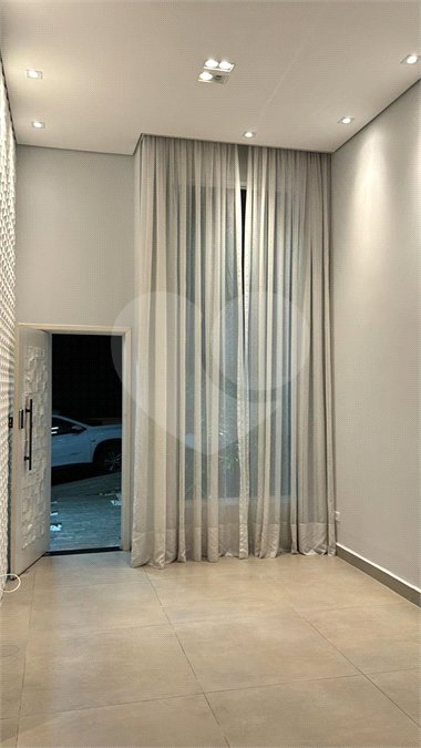 Casa à venda com 3 quartos, sendo 2 suítes, no condomínio Golden Park Residence, Sorocaba - SP