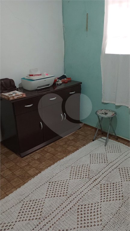 Casa à venda com 3 quartos, sendo 1 suíte,  em Parque Maria Domitila, São Paulo, SP
