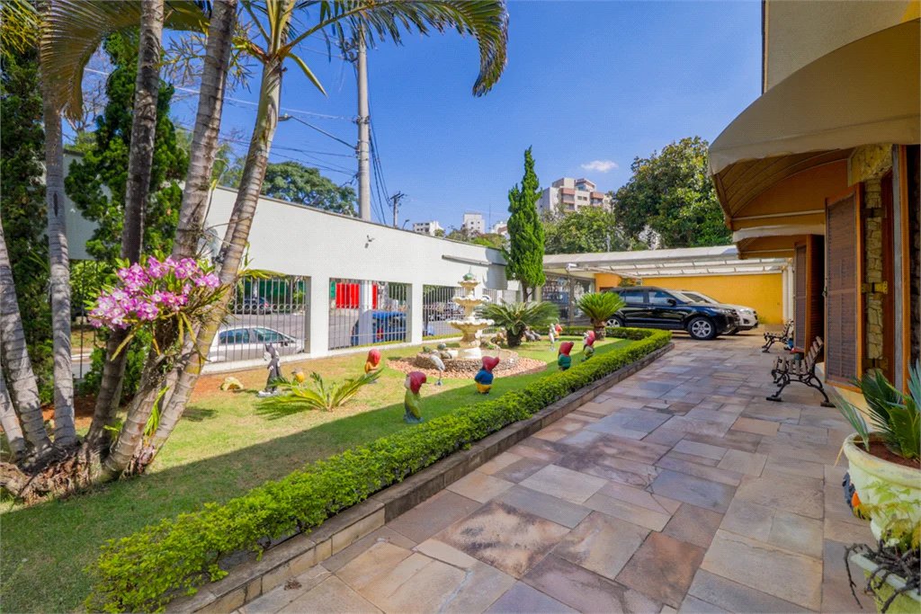 Casa Térrea à venda com 4 suítes em Alto da Lapa, São Paulo, SP