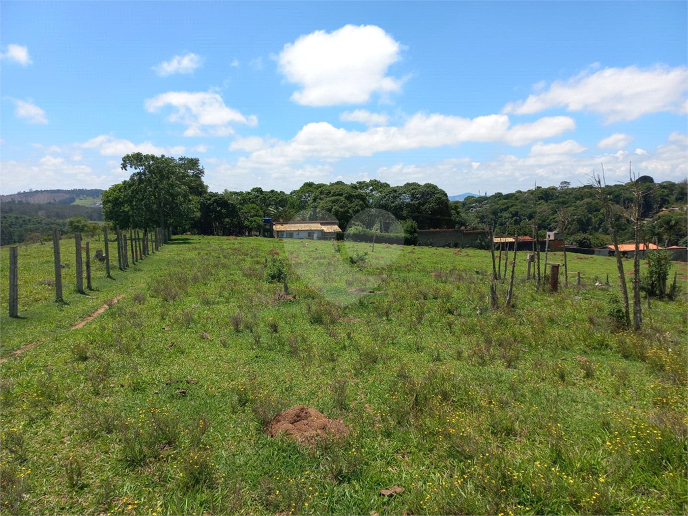 Sítio à venda com 1 quarto em Recanto Amapola, Bragança Paulista, SP