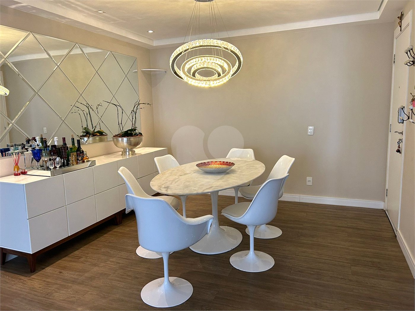 Apartamento à venda com 3 quartos, sendo 1 suíte,  em Jardim Caboré, São Paulo, SP