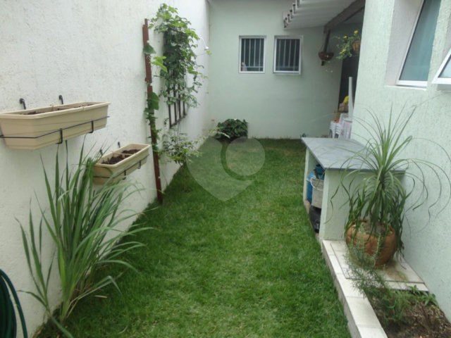 Sobrado à venda com 2 quartos em Chácara Monte Alegre, São Paulo, SP