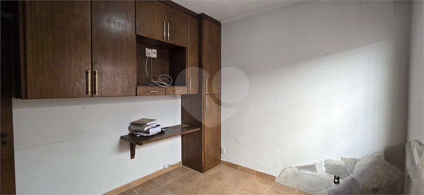 Casa à venda com 3 quartos, sendo 1 suíte, em Lar São Paulo, São Paulo, SP