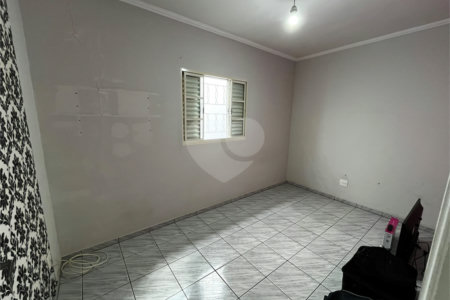 Casa à venda com 3 quartos, sendo 2 suítes, em Vila Regina, Itapetininga, SP