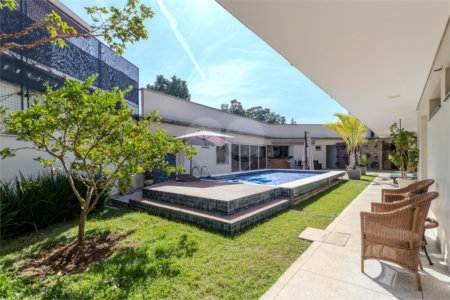 Casa à venda com 4 suítes em Interlagos, São Paulo, SP