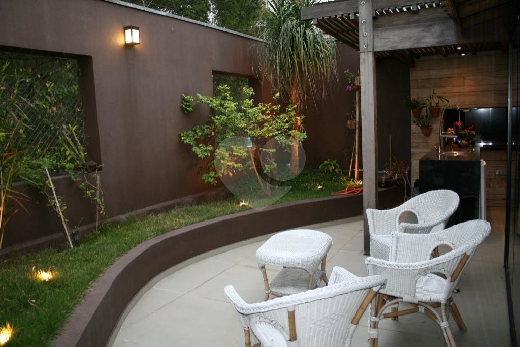 Cobertura à venda com 3 quartos, sendo 1 suíte, em Vila Suzana, São Paulo, SP