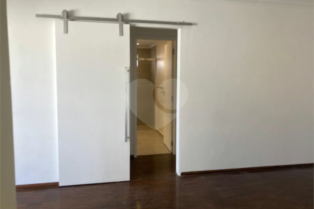 Apartamento para alugar com 3 quartos em Chácara Santo Antônio, São Paulo, SP