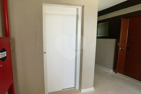 Casa à venda com 2 quartos, sendo 1 suíte, no condomínio Residencial João Turra, São Paulo - SP