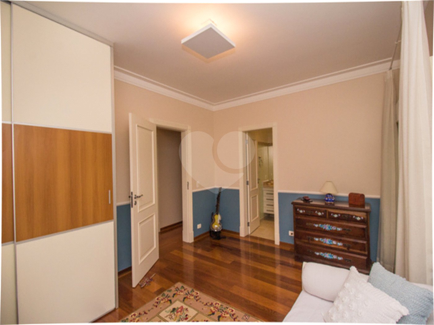Casa à venda com 4 suítes no condomínio Alpes da Cantareira, Mairiporã - SP