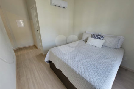 Casa à venda com 3 suítes no condomínio Villaggio Maranello, Vinhedo - SP