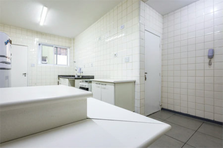 Apartamento à venda ou para alugar com 3 quartos, sendo 1 suíte, em Pinheiros, São Paulo, SP