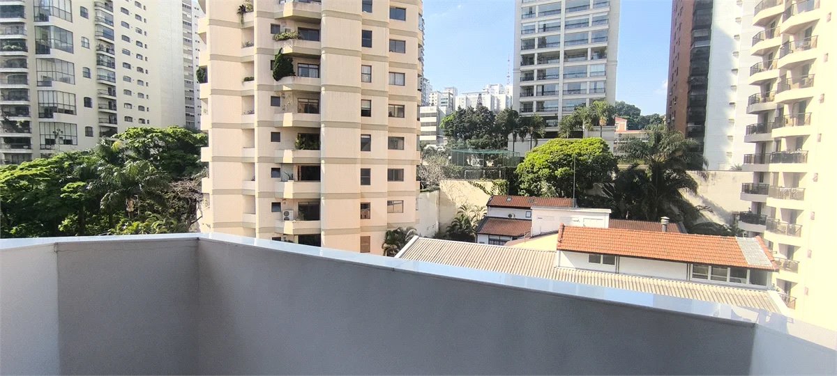 Apartamento à venda no Jardim América 2 Suítes e 3 vagas - 157 m²