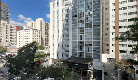 Apartamento à venda com 3 quartos, sendo 1 suíte, em Pinheiros, São Paulo, SP