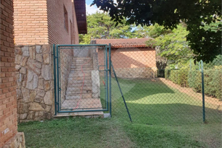 Chácara à venda com 4 quartos, sendo 2 suítes, em Vale dos Pinheiros, Atibaia, SP