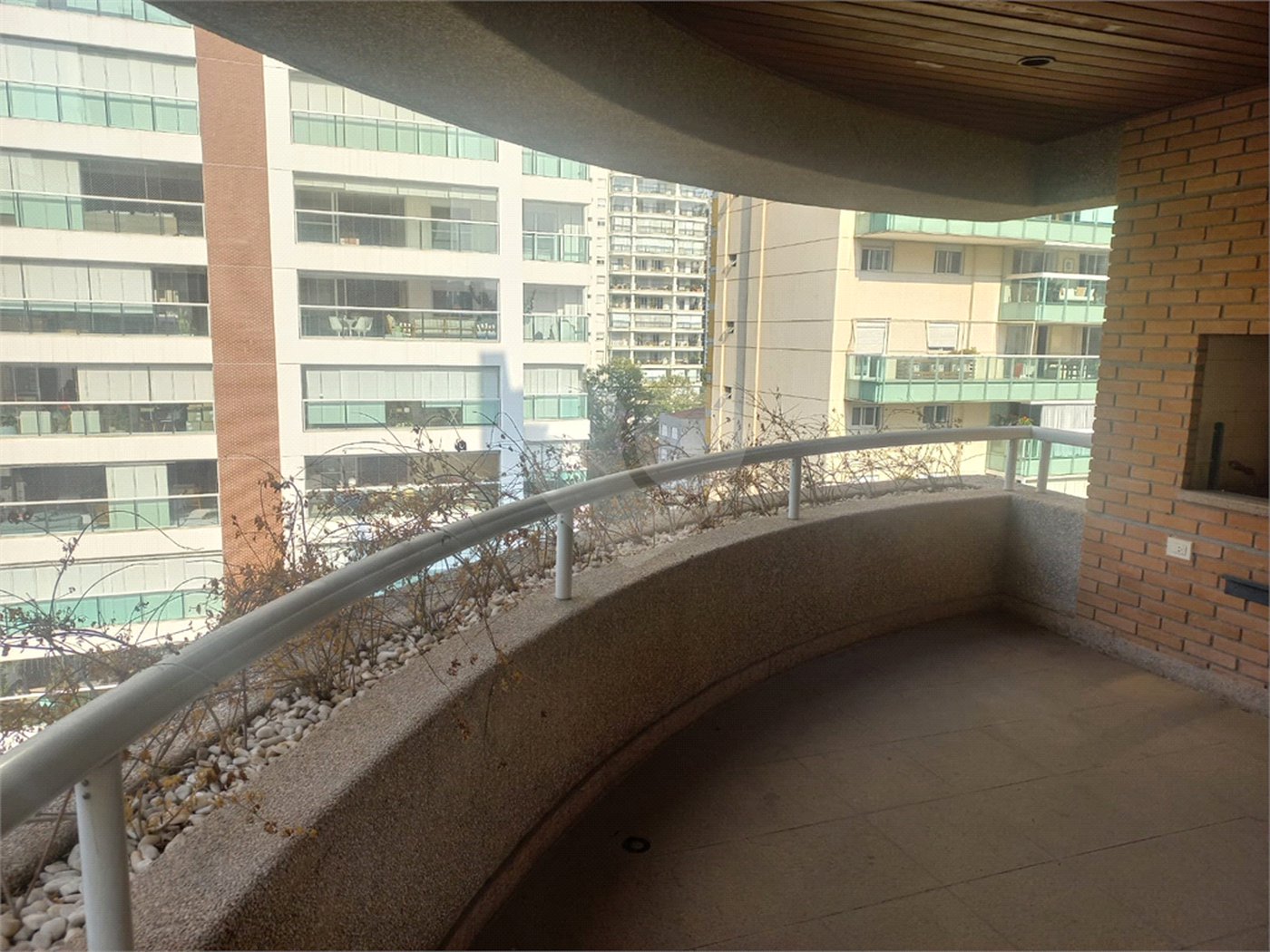 Apartamento à venda com 4 quartos, sendo 2 suítes, em Vila Uberabinha, São Paulo, SP