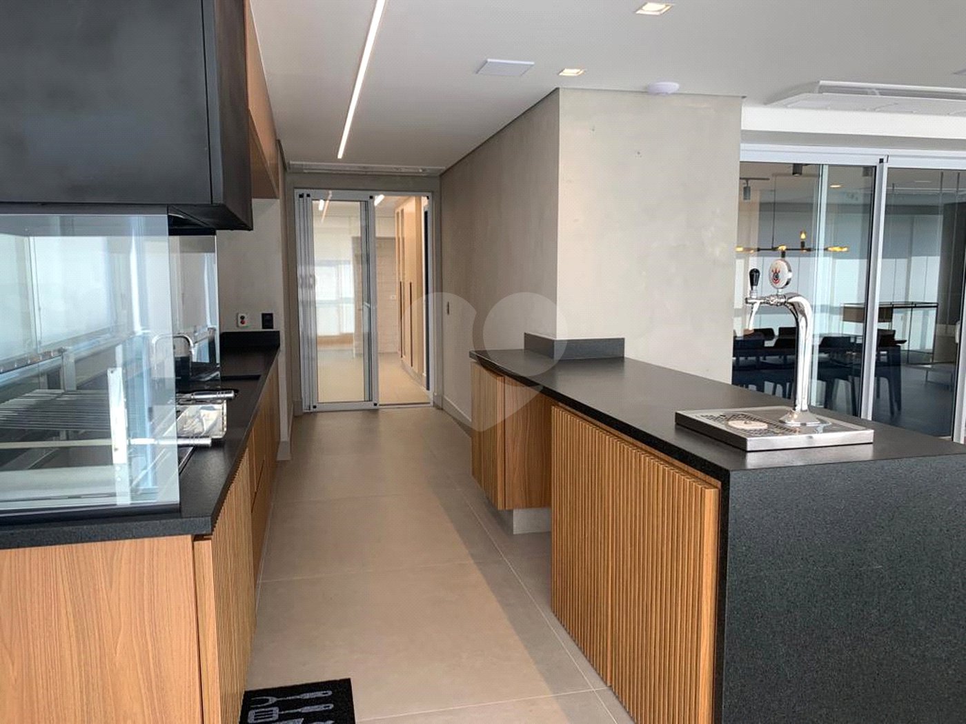 Apartamento à venda com 3 suítes em Indianópolis, São Paulo, SP